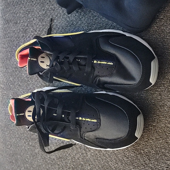 Nike Bundle - Picture 3 of 10